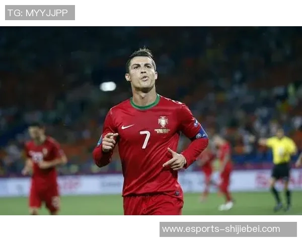 炫酷球星足球壁纸展示激情与力量 打造专属于你的足球世界